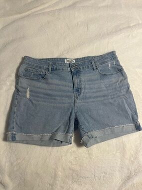 Denizen from Levi's Women's Light Blue Mid Rise Denim Shorts - Size 16